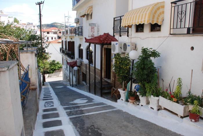 Hotel Bonis Samos Town Exteriör bild